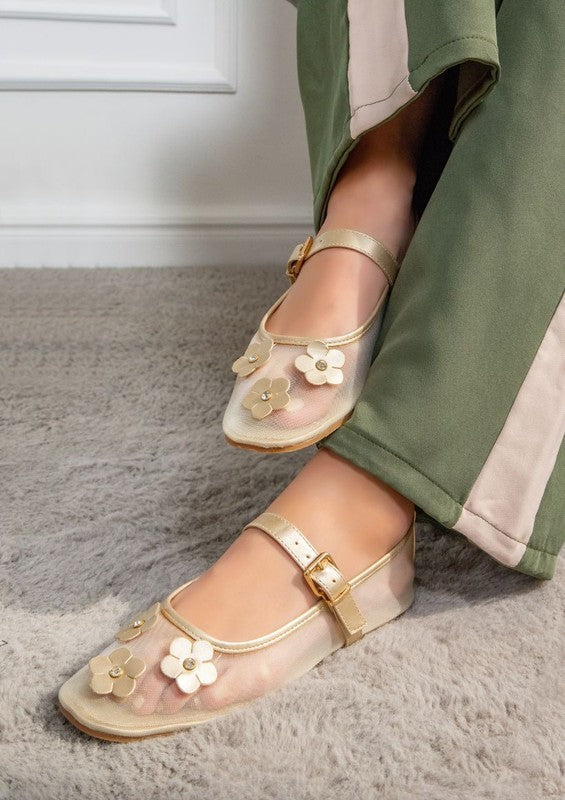 LEVI SOPHISTICATED AND FASHIONABLE FLATS