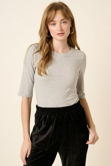 Casual round neck t-shirt